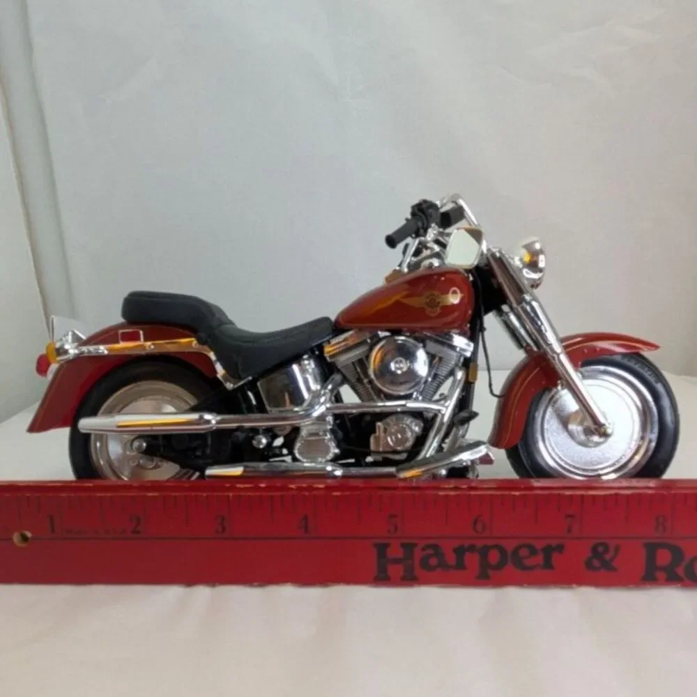 Harley Davidson Fat Boy Maisto 1:10 1999 FLSTF Red Diecast Motorcycle Model